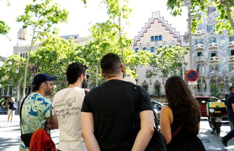 Sagrada Família & More: Barcelona Tour + Candy Tasting - FAQ