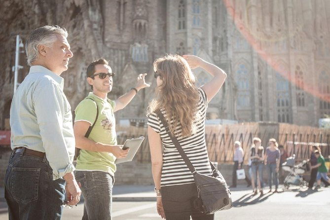 sagrada-familia-private-guided-tour-with-skip-the-line-tickets