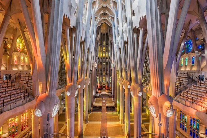 sagrada-familia-private-guided-tour-with-skip-the-line-tickets