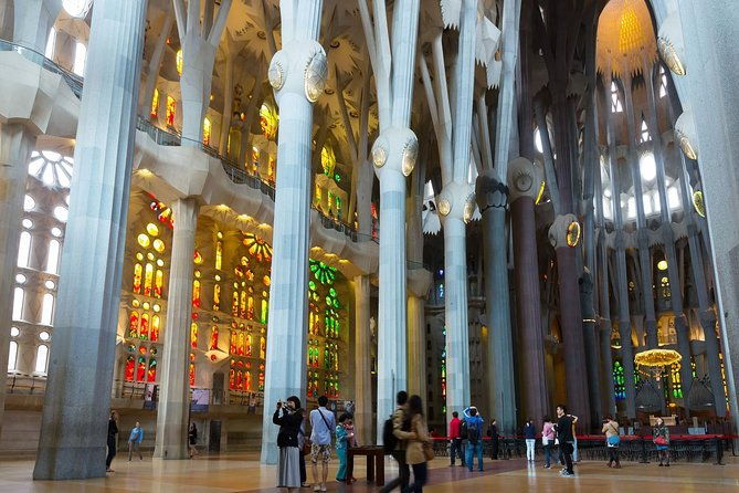 sagrada-familia-private-tour-in-barcelona