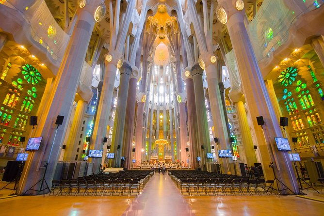 sagrada-familia-private-tour-in-barcelona