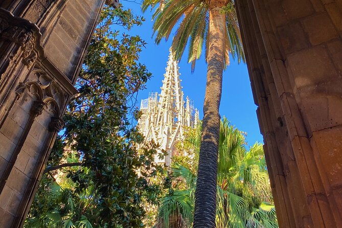 sagrada-familia-private-tour-unlock-the-mysteries-of-gaudi-2