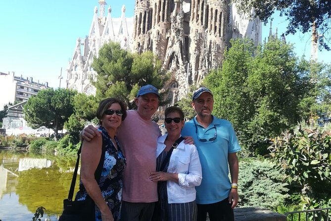 sagrada-familia-private-tour-unlock-the-mysteries-of-gaudi