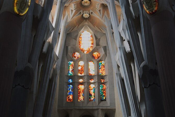 sagrada-familia-private-tour-unlock-the-mysteries-of-gaudi