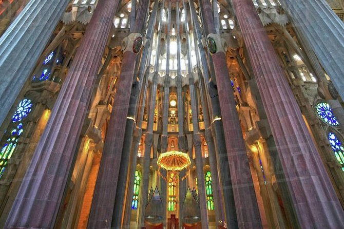 sagrada-familia-private-tour-with-skip-the-line-ticket