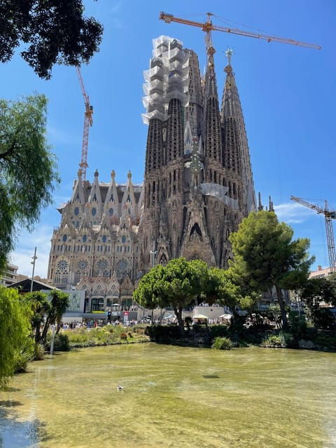 sagrada-familia-skip-the-line-guided-tour