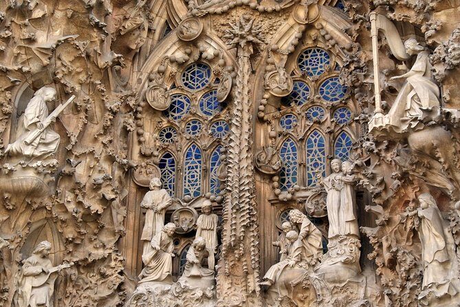 Sagrada Familia Skip-the-Line Private Tour with Guide - FAQs