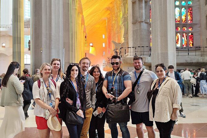 sagrada-familia-the-golden-hour-with-skip-the-line-tickets