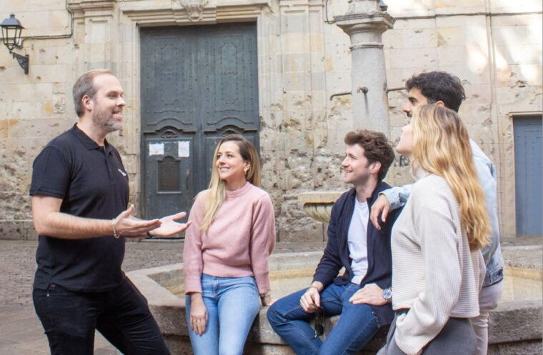 sagrada-familia-with-official-guide-fast-track-entry