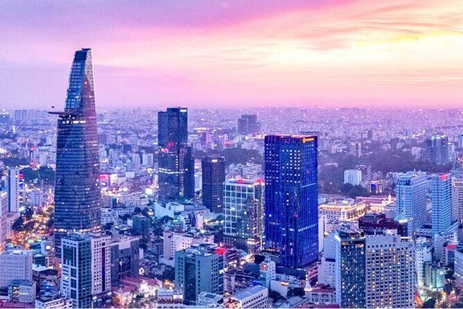 Saigon After Dark With Seafood, Beer & Live Music Bar - Detailed Breakdown of the Itinerary