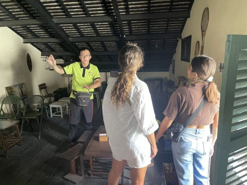 saigon-city-unseen-highlights-2h-tour-opt-ao-dai-riders