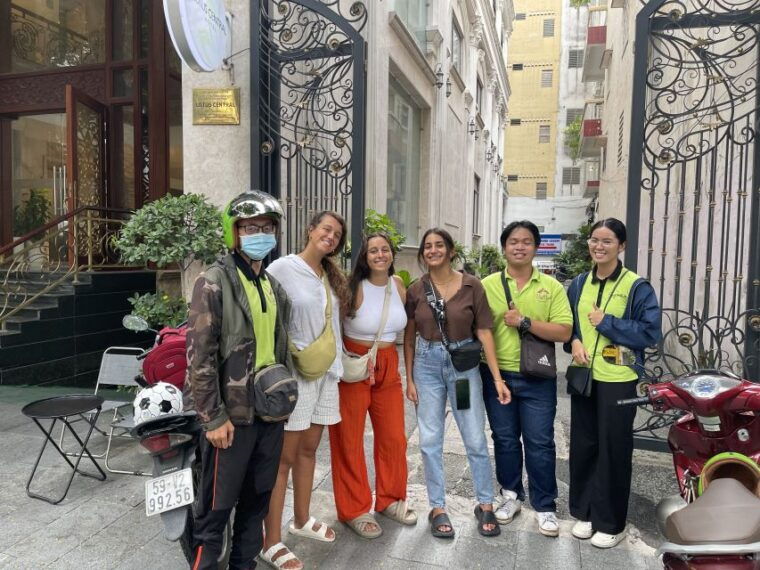 saigon-city-unseen-highlights-2h-tour-opt-ao-dai-riders
