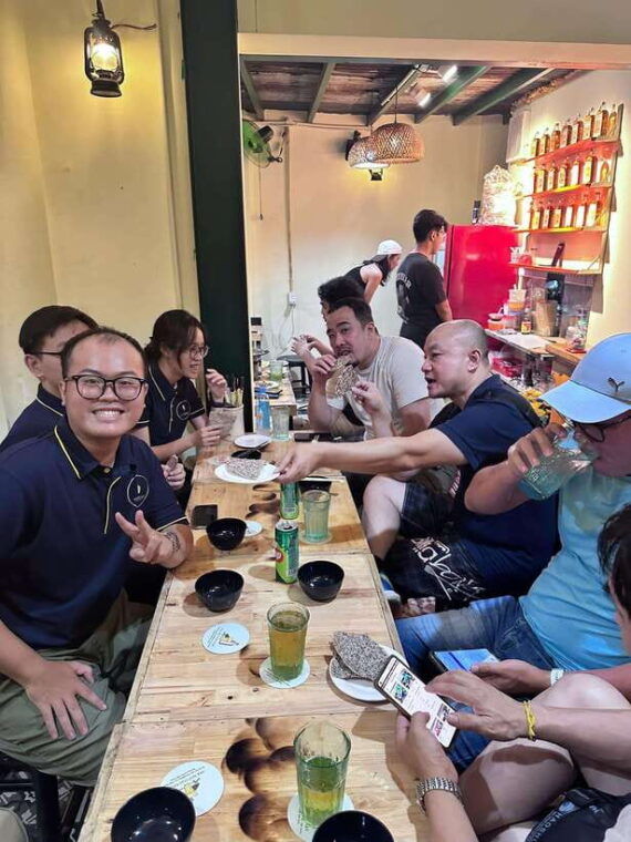 saigon-craft-beer-local-food-experience-tour-on-motorbike