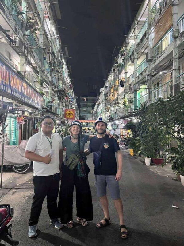 saigon-floating-market-and-food-tasting-tour-by-scooter