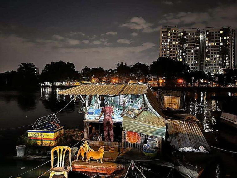 saigon-floating-market-and-food-tasting-tour-by-scooter