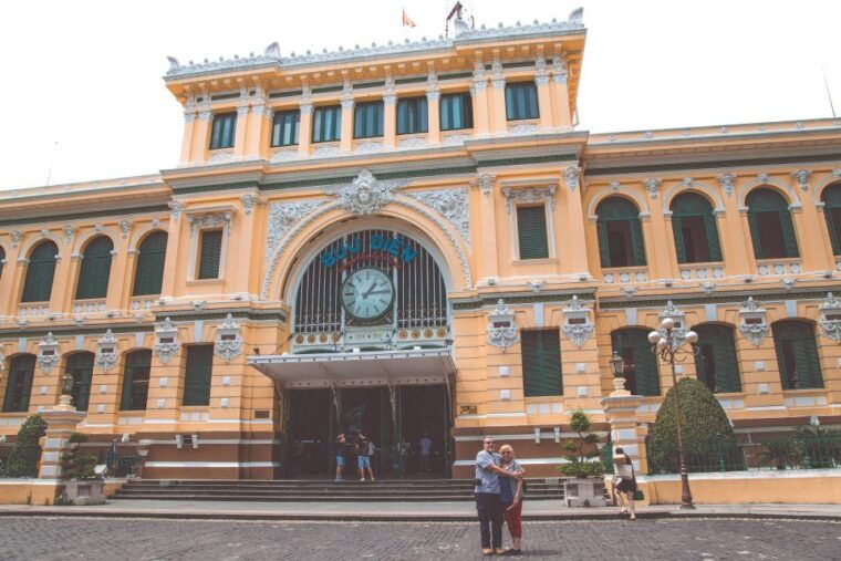 saigon-half-day-private-city-tour-by-car