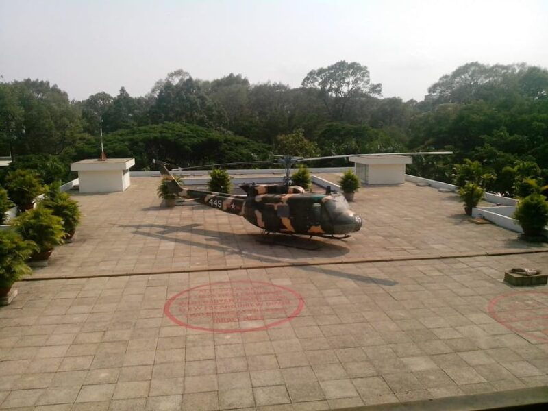 saigon-hightlight-tour-with-hisotry-vibrant-contrasts