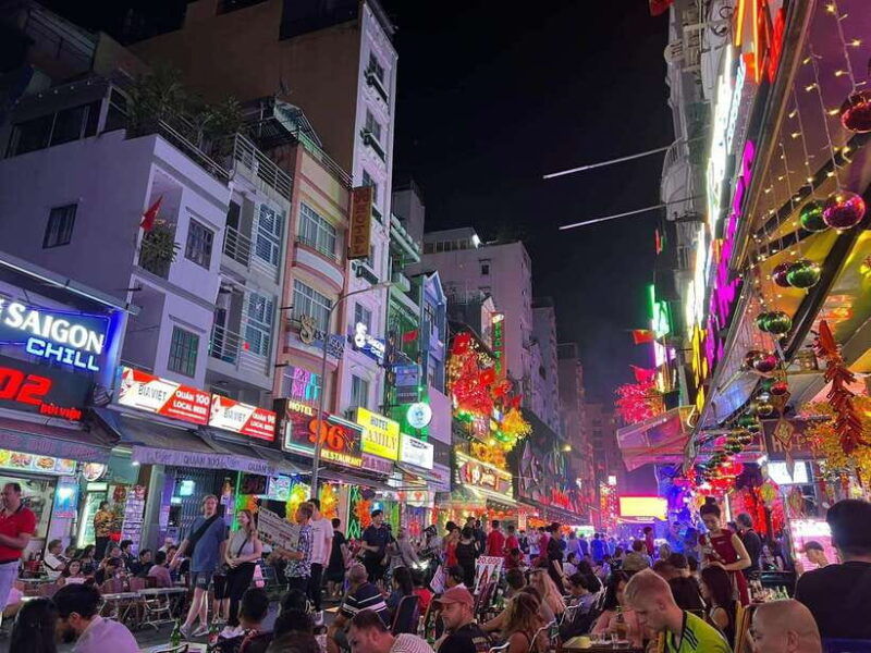 saigon-nightlife-hopping-tour