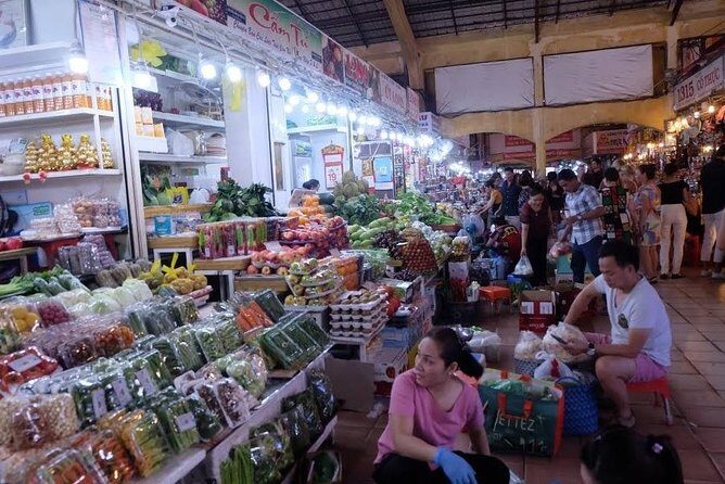 Saigon Shopping Tour - In-Depth Look at the Saigon Shopping Tour