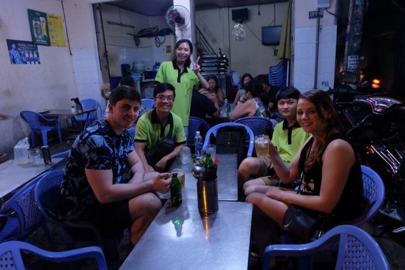 saigon-street-food-evening-walking-tour