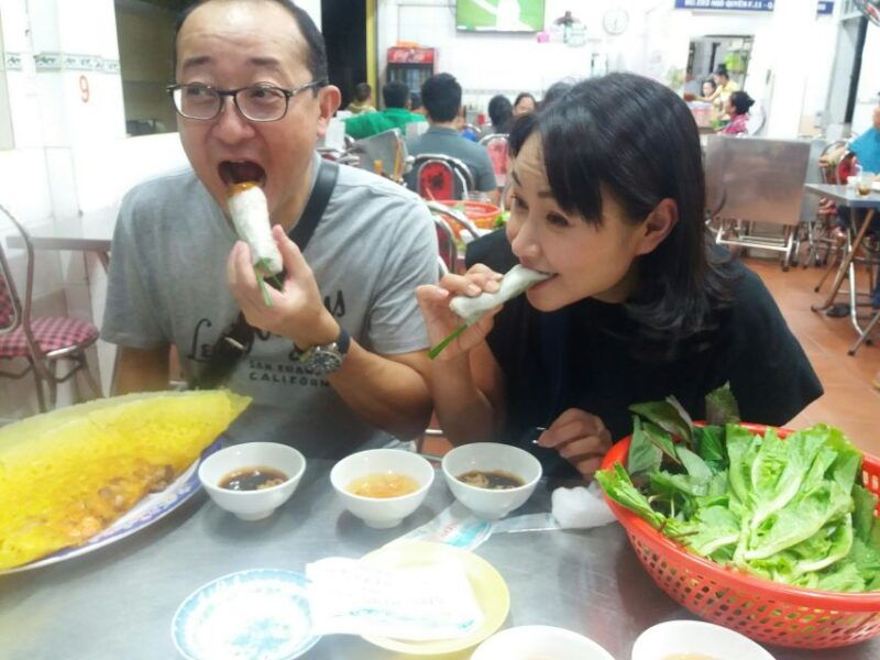 saigon-street-food-evening-walking-tour