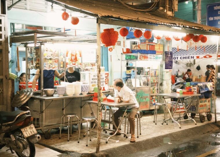 saigon-street-food-tour-and-the-local-life