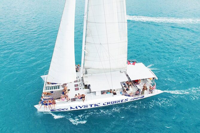sail-and-snorkel-at-cades-reef