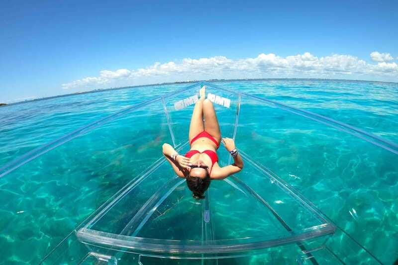 sail-around-cancun-in-the-best-transparent-boat-2-drinks