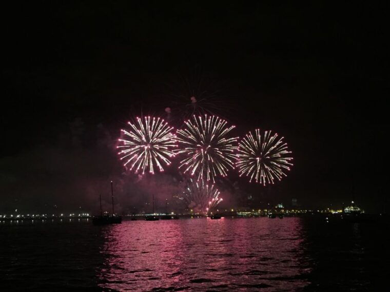 sail-into-2026-lisbon-fireworks-from-the-river
