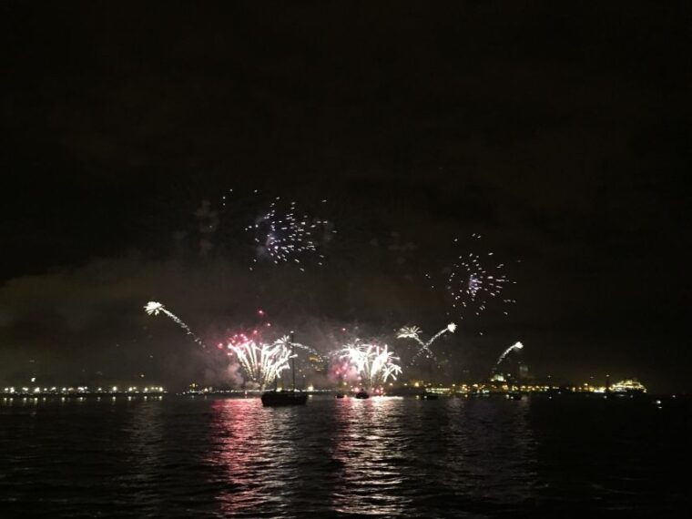 sail-into-2026-lisbon-fireworks-from-the-river