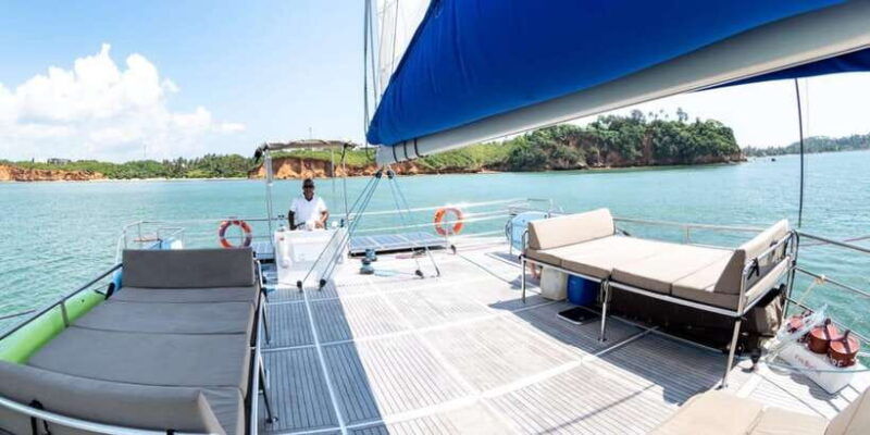 sail-lanka-charter-whale-watching-cruises