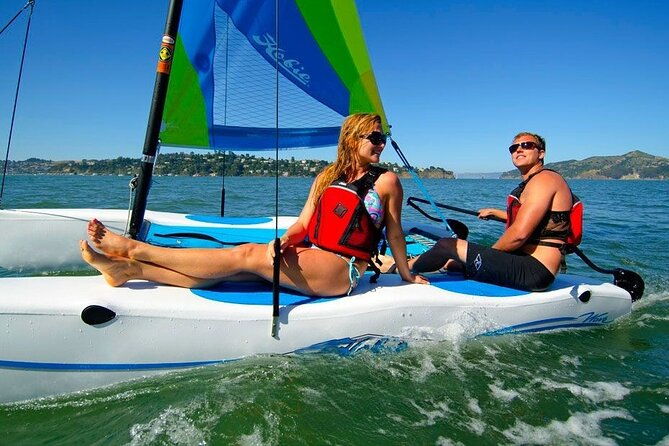 sail-on-a-catamaran-and-discover-paracas-bay