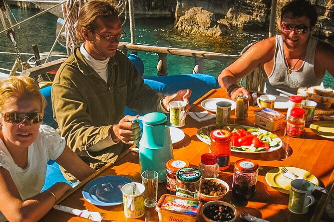 sail-turkey-gulet-cruise-fethiye-to-olympos