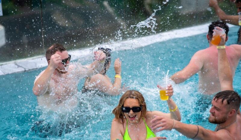 sailaway-pool-party-phuket