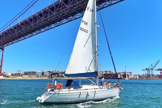 sailboat-excursion-along-the-magnificent-tagus-river