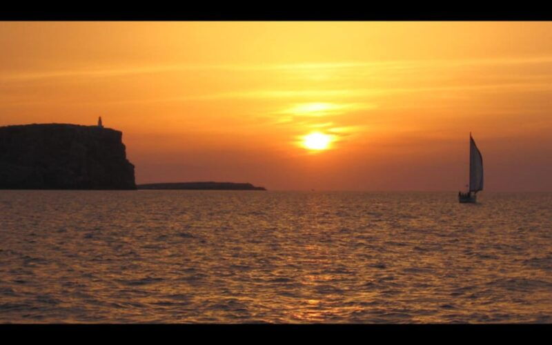 sailboat-sunset-trip-in-menorca