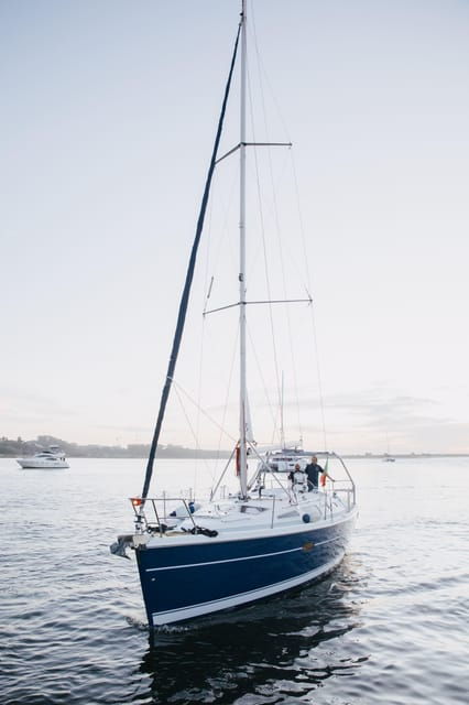 sailboat-tour-with-welcome-drink-and-snacks