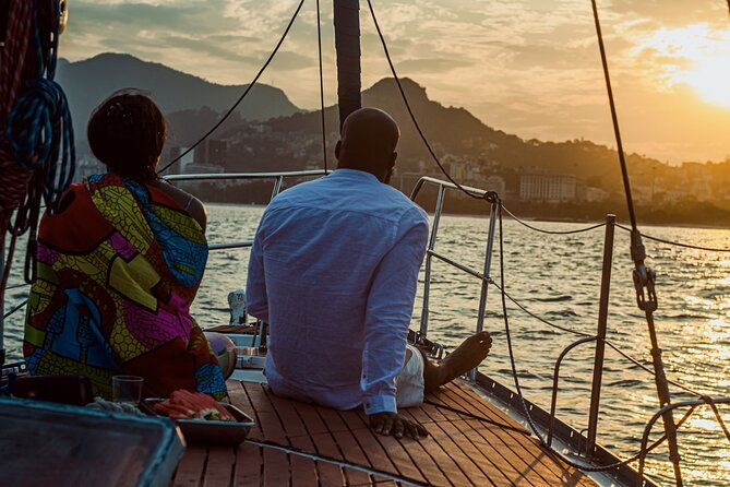 sailboat-trip-to-sunset-in-rio-de-janeiro