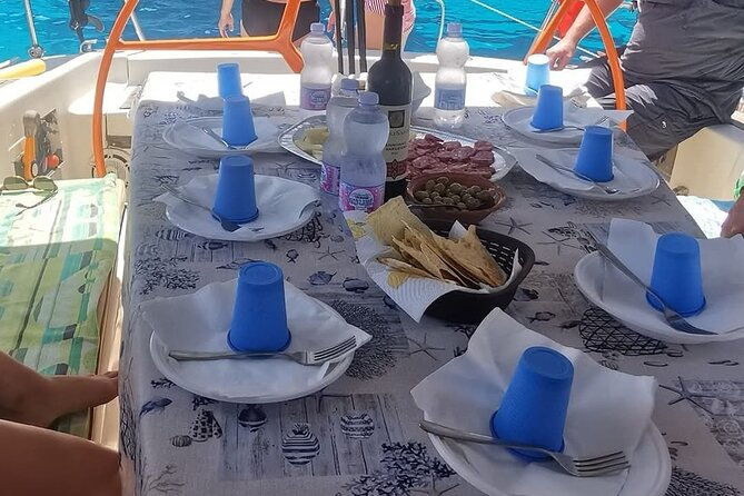 sailing-boat-excursion-in-the-gulf-of-orosei-in-sardinia