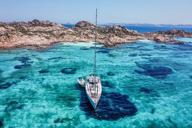 sailing-boat-tour-in-the-la-maddalena-archipelago
