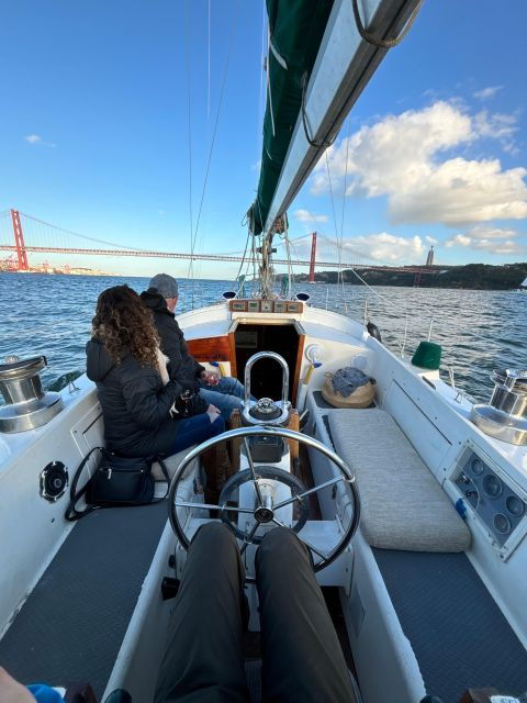 sailing-boat-tour-lisbon