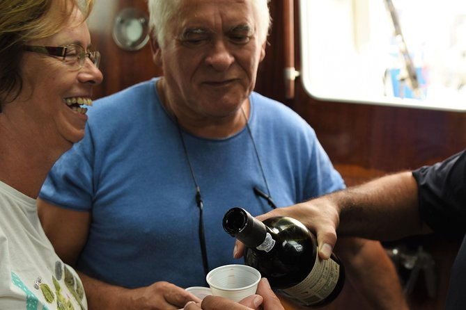 sailing-boat-trip-on-the-coast-of-porto-and-on-the-river-douro