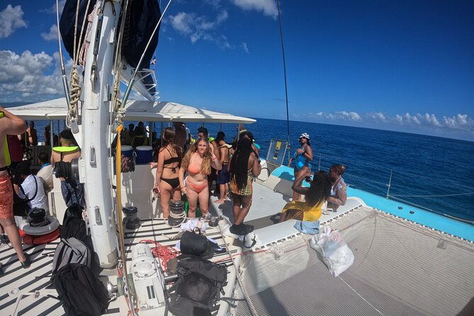 sailing-catamaran-excursion