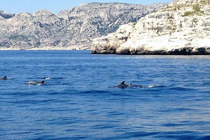 sailing-day-in-the-heart-of-the-calanques