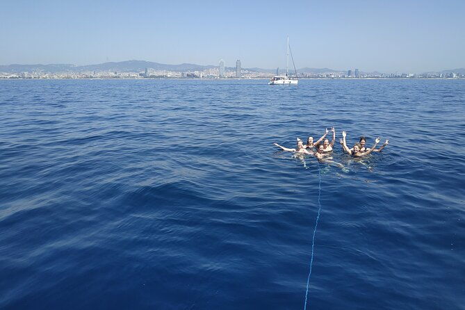 sailing-experience-in-barcelona-with-local-captain-2