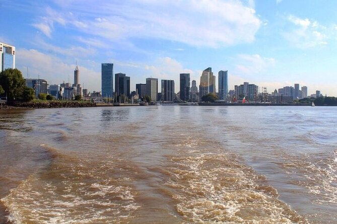 sailing-on-the-rio-de-la-plata-from-puerto-madero-to-tigre-delta
