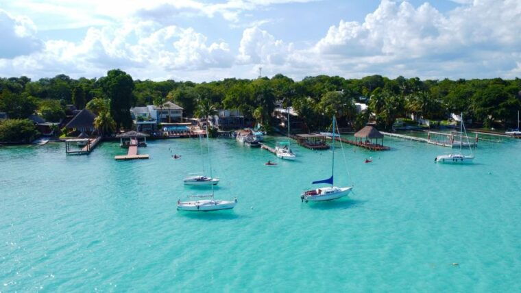 sailing-sailing-adventure-in-group-in-bacalar