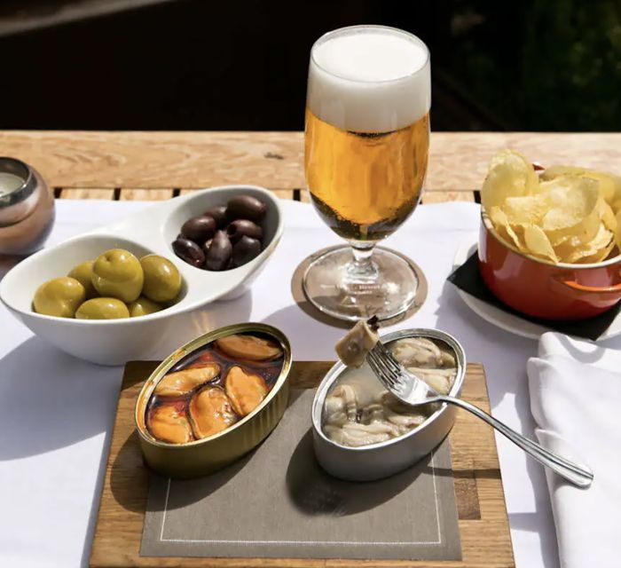 sailing-sunset-with-special-aperitif