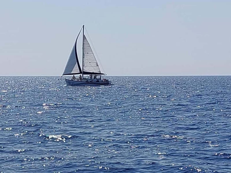 Sailing tour around Lindos with food and drinks - Food, Drinks, and Extras