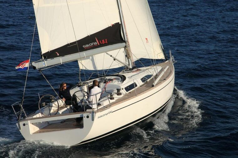 sailing-tour-explore-bahia-de-palma-with-tapas-drinks